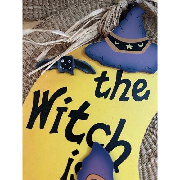 Vintage the witch is in Crescent Moon - Picture 6 of 9